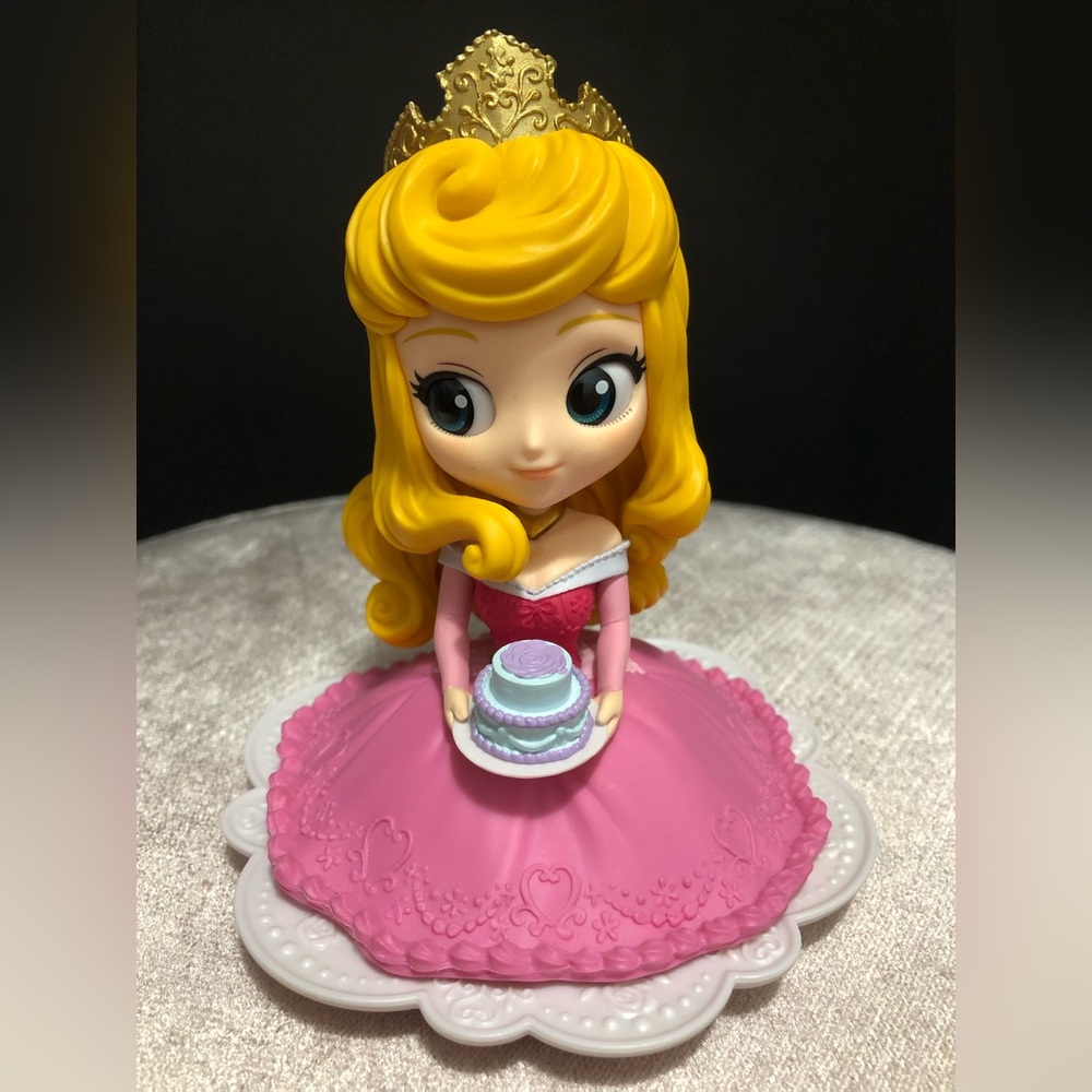 BANPRESTO Q Posket Disney Sugirly PRINCESS AURORA Mini Figurine